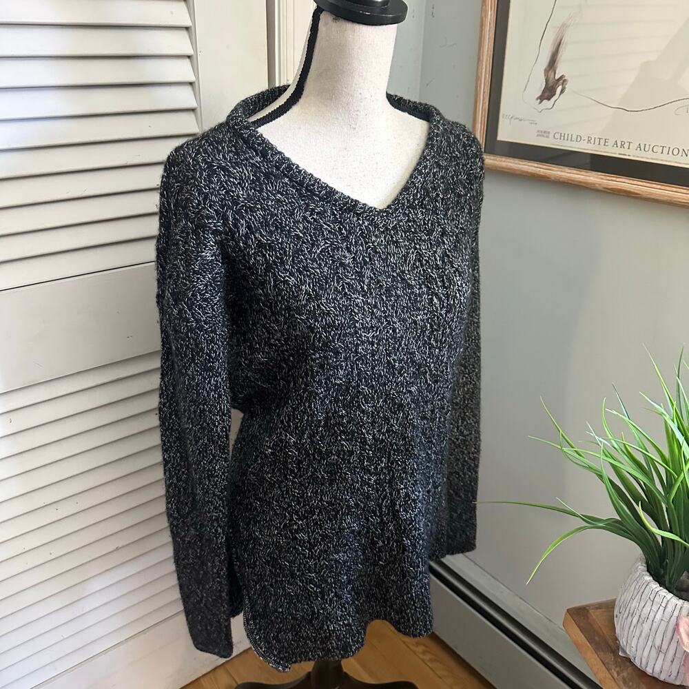 Athleta Sweater Womens Small Black Wool Cashmere Pullover V-Neck Side Zips Cozy